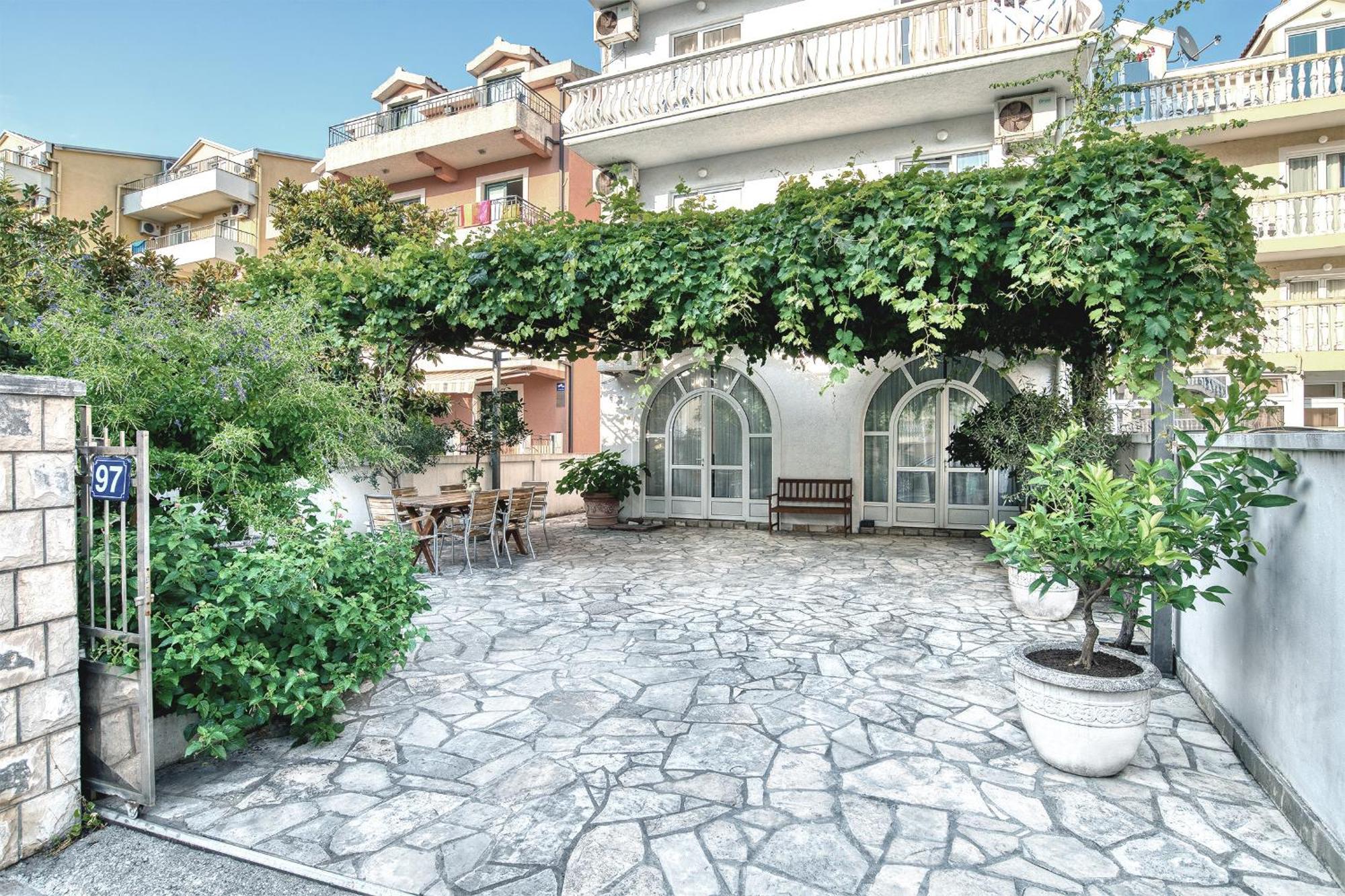 Sun Guest House ブドヴァ エクステリア 写真